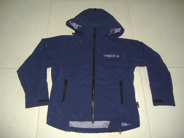 MENS' RAIN JACKET